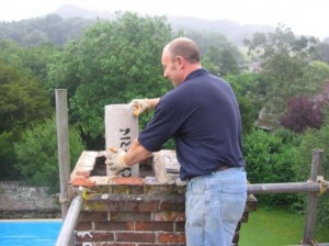 Clay porady dotyczące instalacji kominowych liniowej bezpieczeństwa